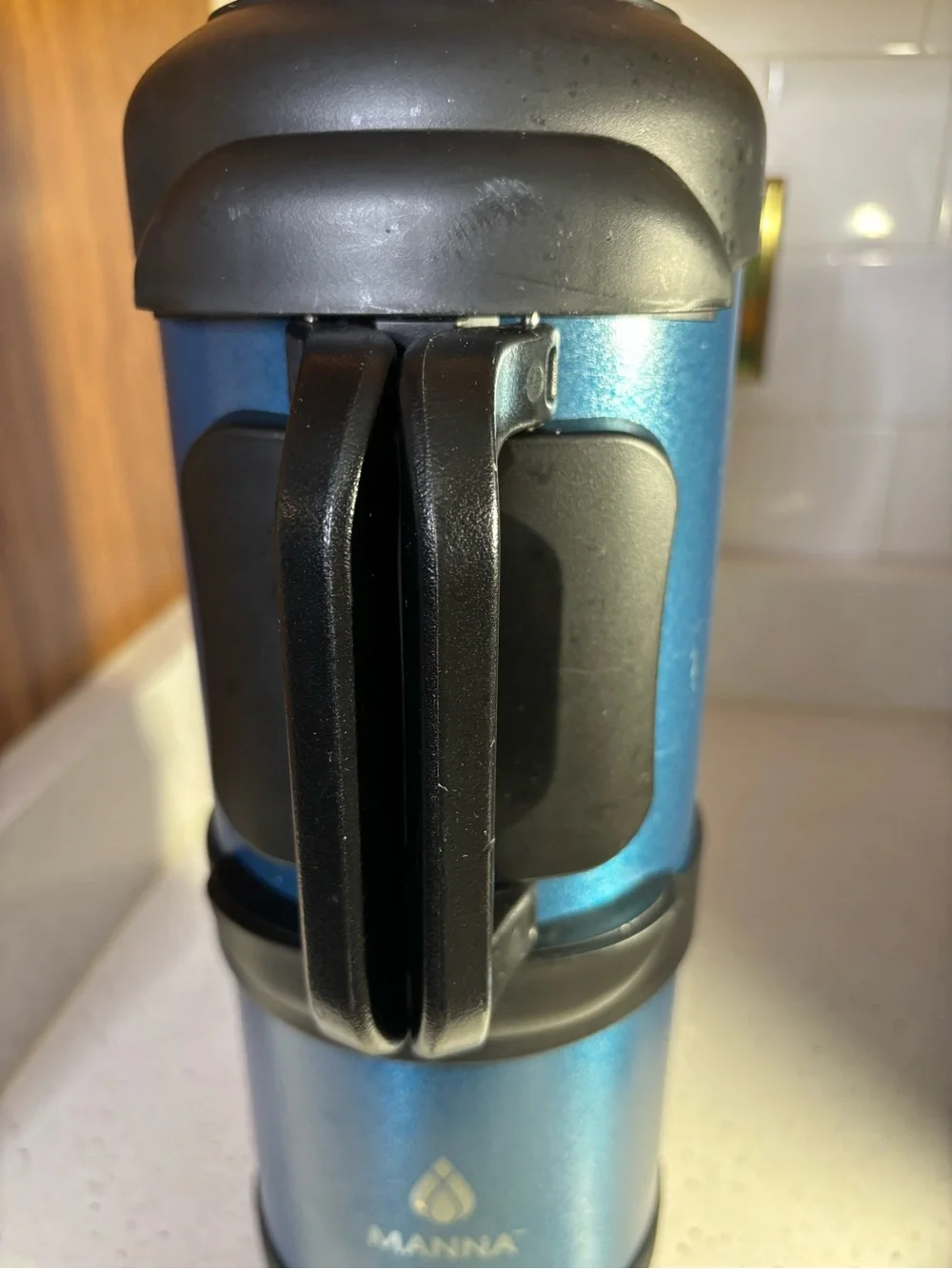 Manna Blue Insulated 1.05- Gallon Stainless Steel Insulated Water Jug